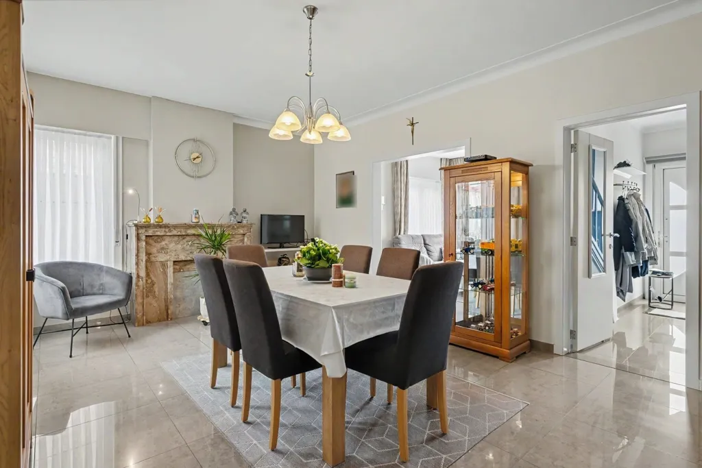 Salle à manger - Maison Charmante avec Jardin à Kieldrecht