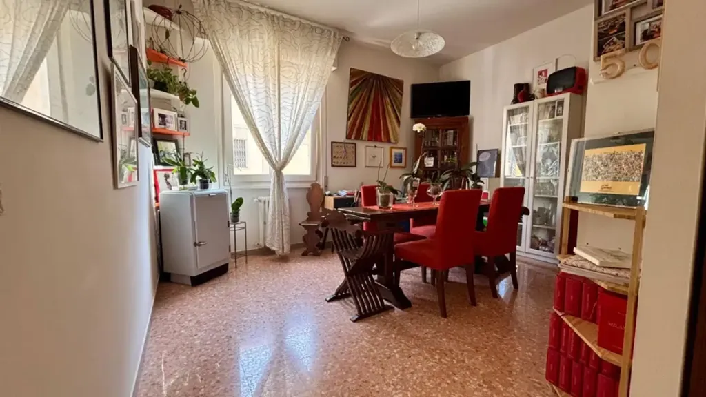 Söögituba - Rustic-Style Apartment with Balcony in Florence
