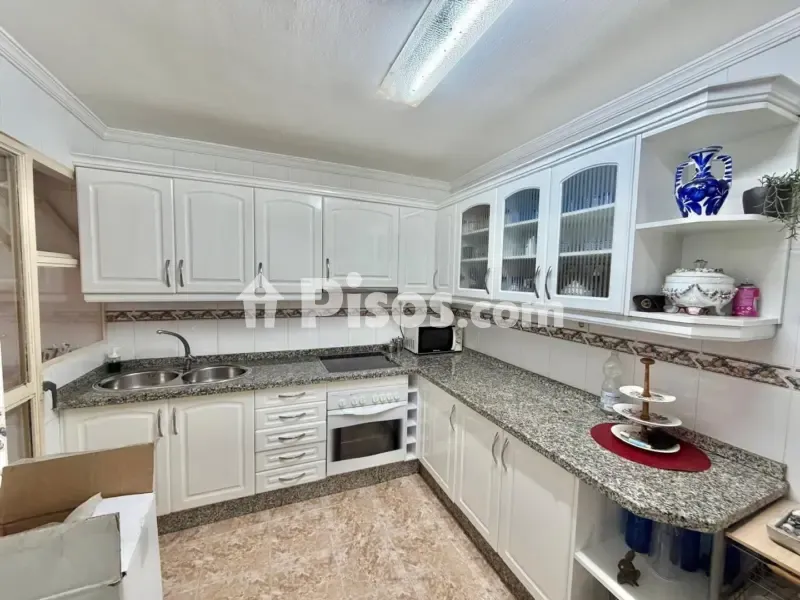 Köök - Reformed Apartment with Balcony in Héroe de Sostoa