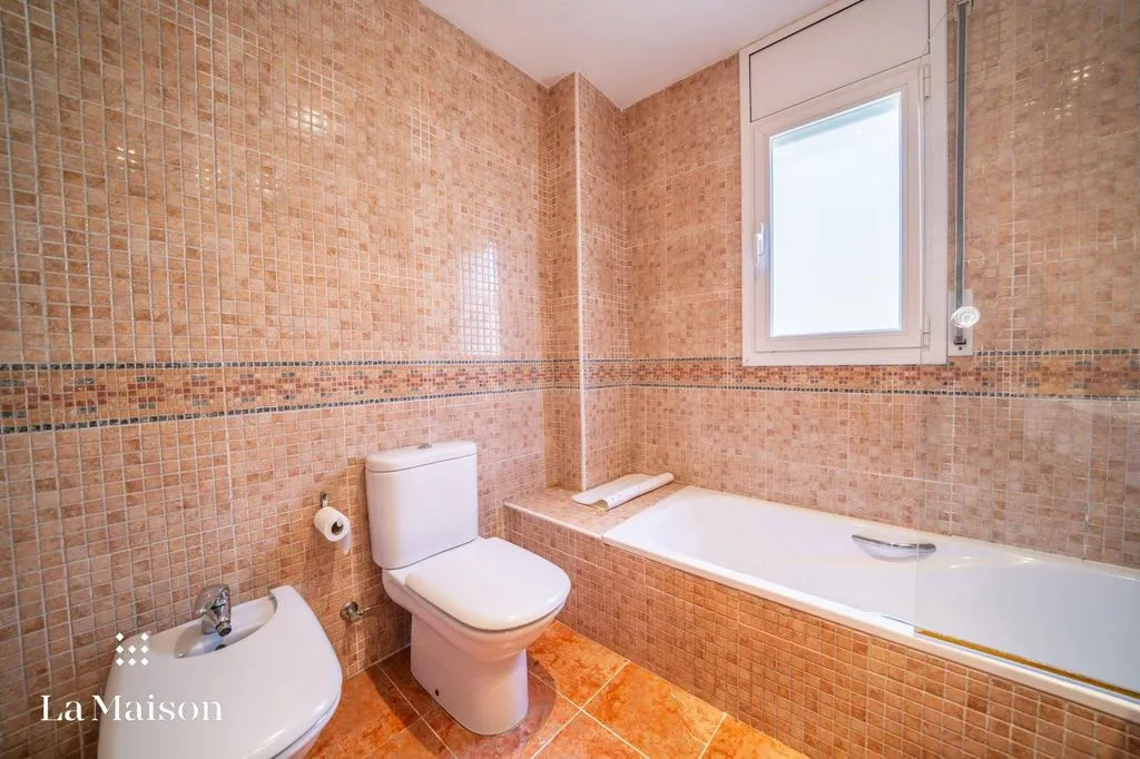 Vannitoad - Detached House with Sea View in Arenys de Mar