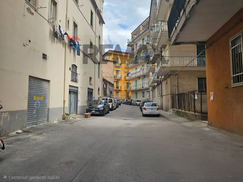 Välivaade - Commercial Space with Street Frontage in Salerno