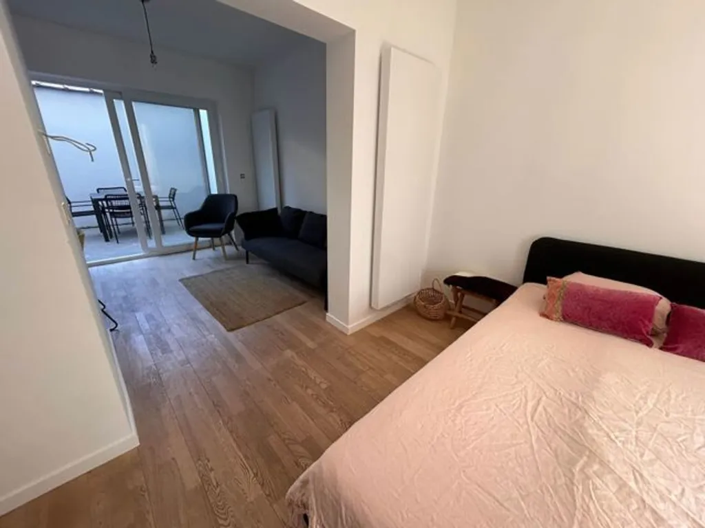 Magamistoad - Furnished Studio with Terrace in Auderghem