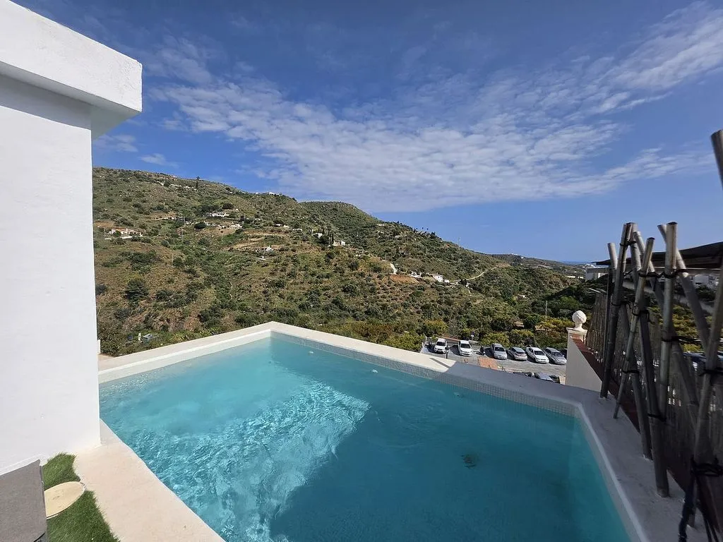 pool_area