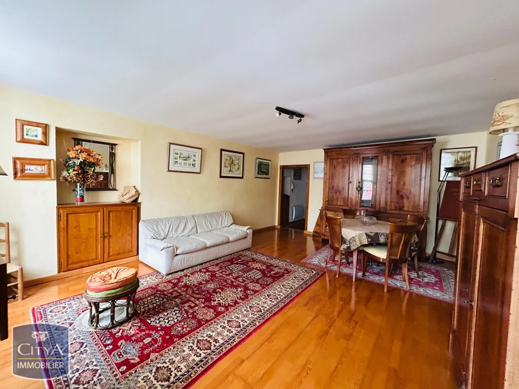 Séjour - Appartement Atypique avec Terrasse à Dax
