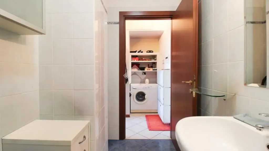 Vannitoad - Bright 2-Bedroom Apartment with Balcony in Milan