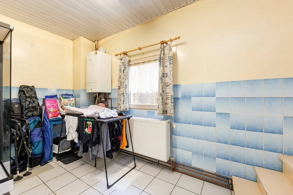 Buanderie - Immeuble avec Appartements et Commerce à Anvers
