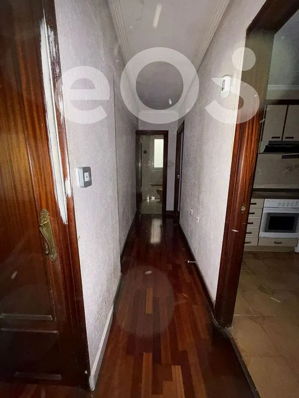 Esik - Apartment with Balcony in Portugalete