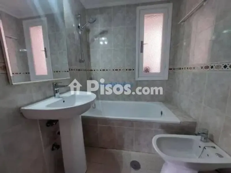 Vannitoad - Spacious Flat with Terrace in Montequinto Centre