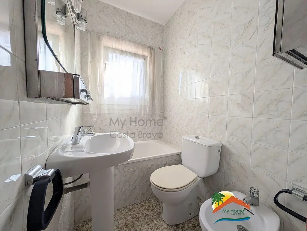 Bagni - Chalet with Pool and Terrace in Aiguaviva Parc