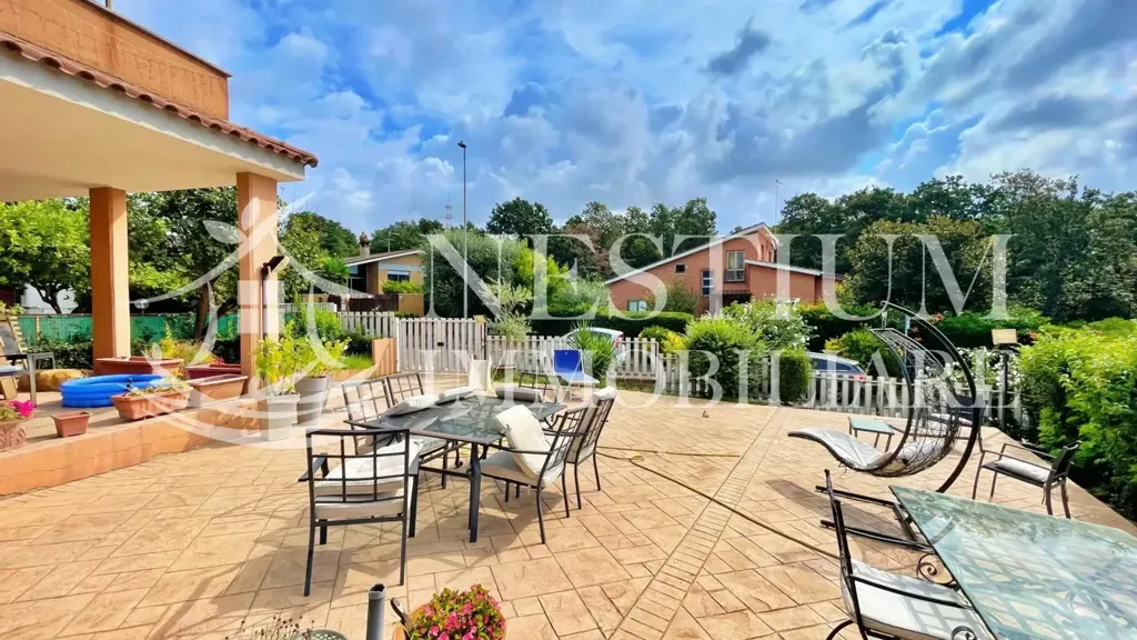 Terrasse - Angled Villa with Garden in Cerveteri