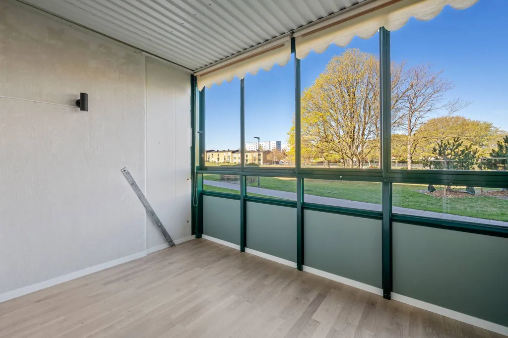 Balcone - Luxury Renovated Flat with Large Balcony in Malmö
