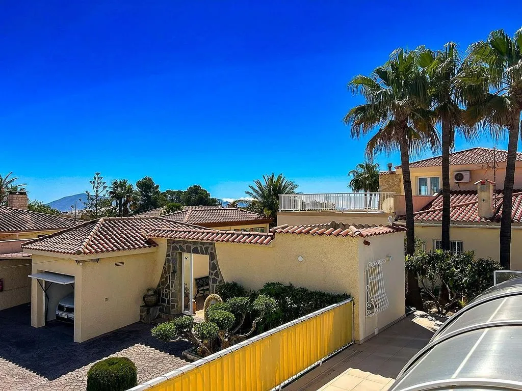 Välivaade - Luxury Detached House with Pool in La Nucia