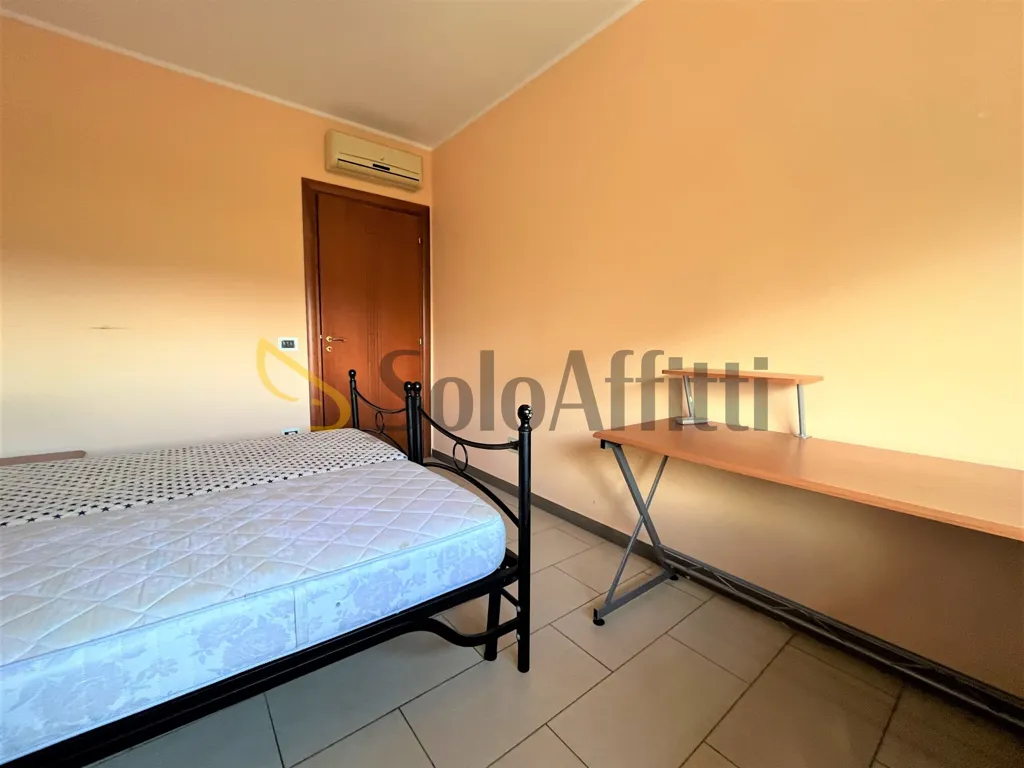 Chambres - Furnished Flat with Parking in Catanzaro Lido