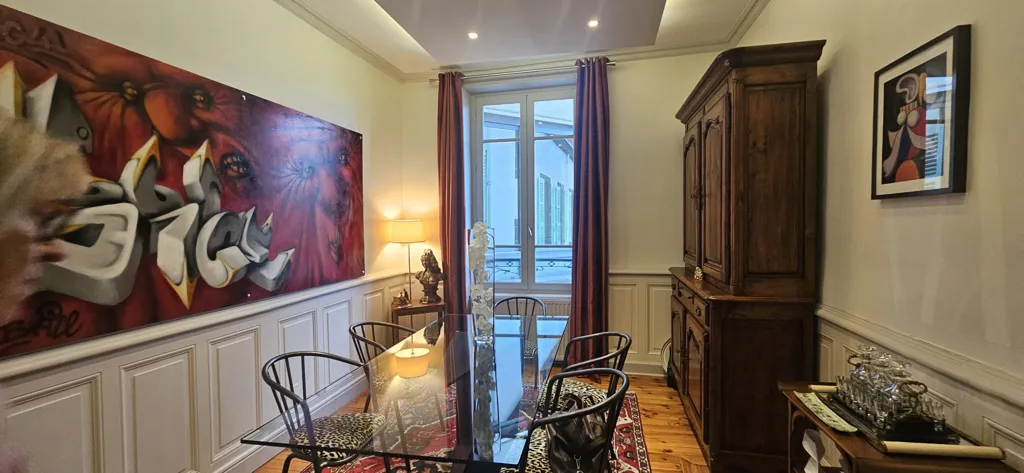 Salle à manger - Duplex Élégant avec Balcon sur Avenue de Royat