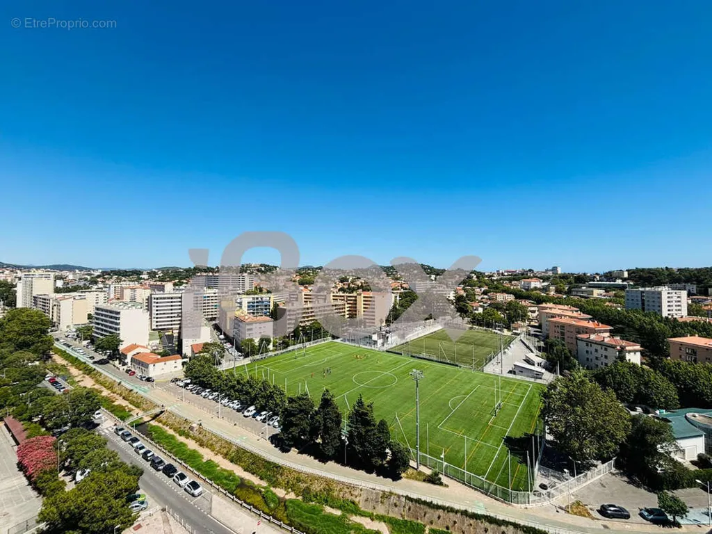 Õhuvaade - Bright Apartment with Balcony near Toulon