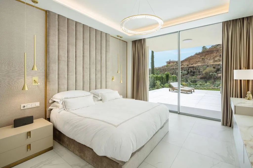 Bedrooms - Luxury Apartment with Sea View in Mijas