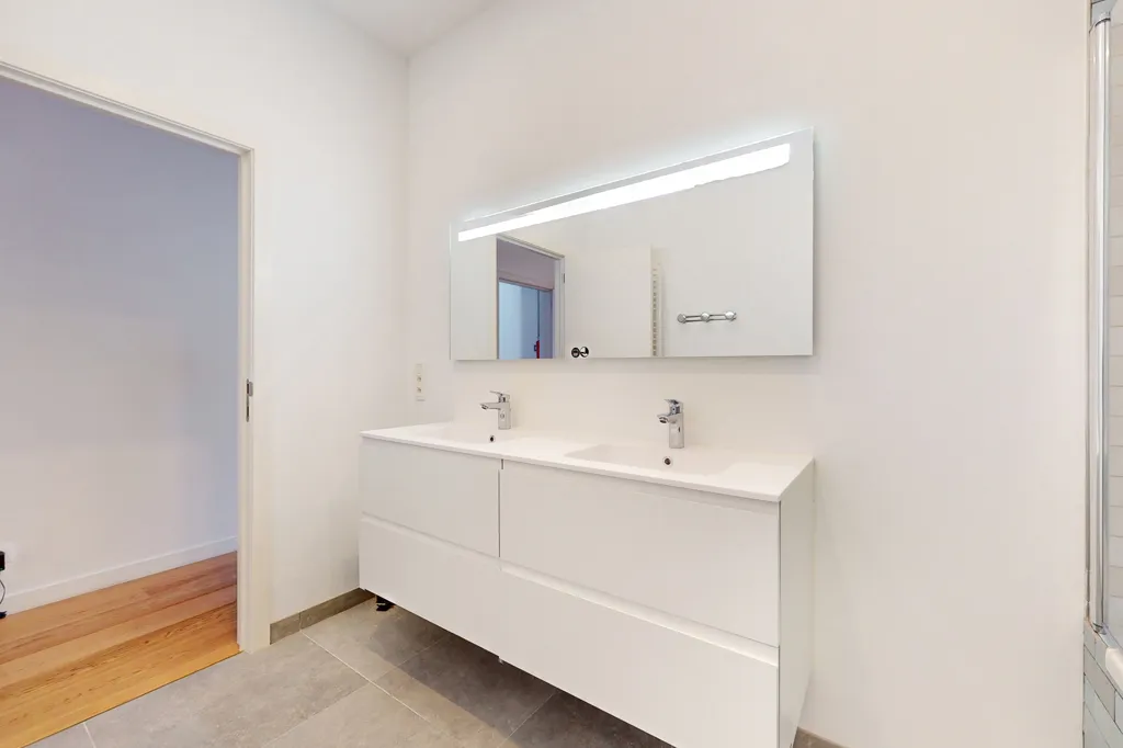 Salles de bain - Appartement 5 chambres à Schaerbeek