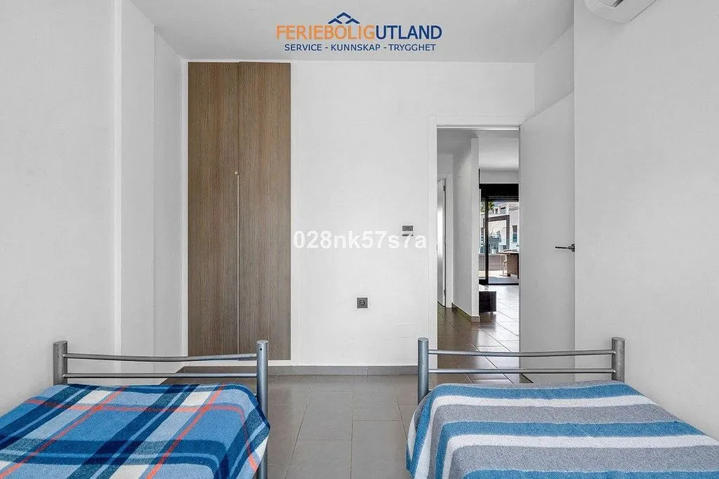 Chambres - T2 Apartment with Pool in Cabo Roig