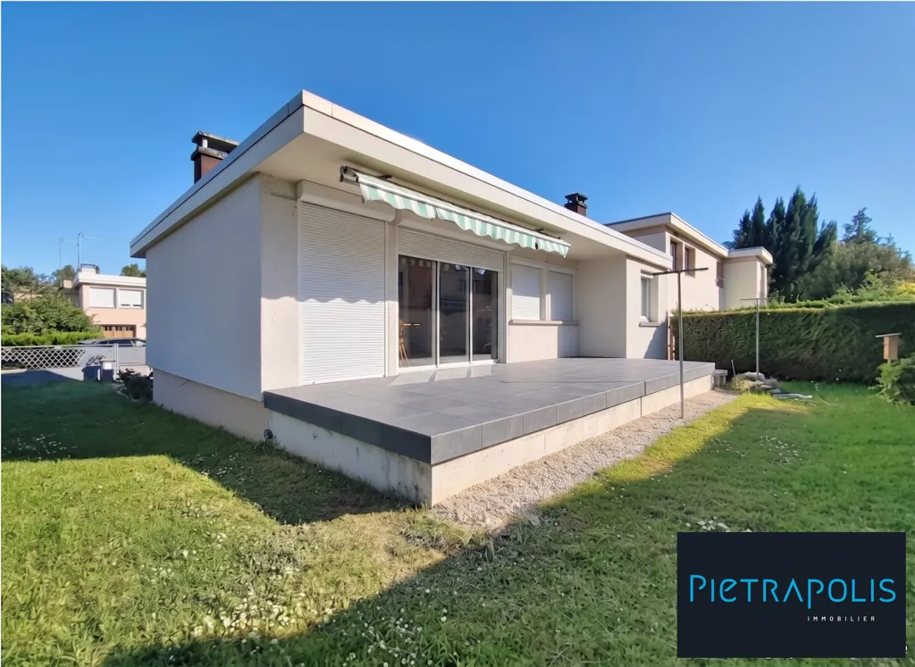 Terrass - House with Garden in Quiet Chenove