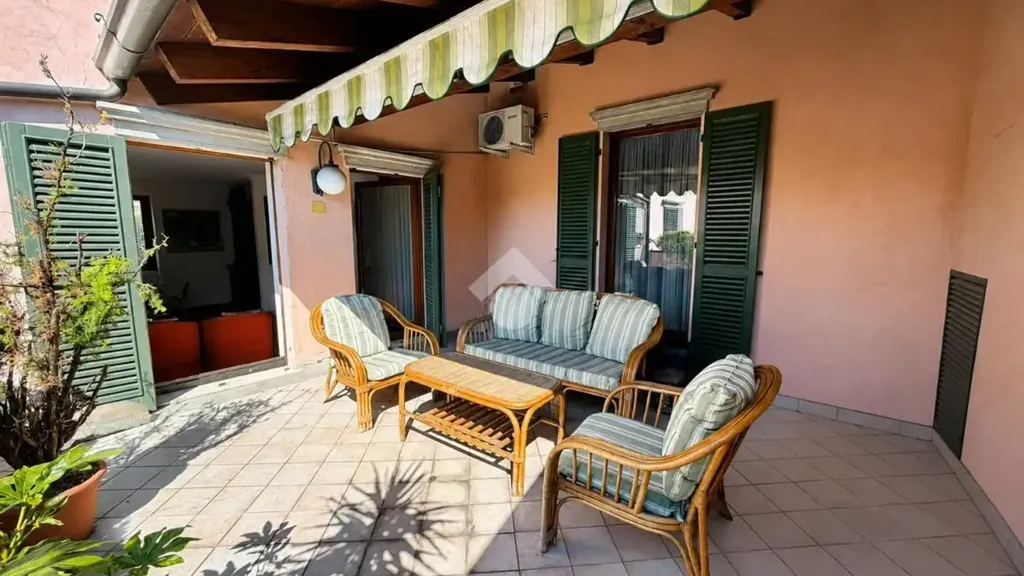 Terrazza - Apartment with Terrace in Brescia