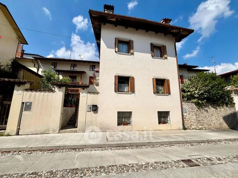 Välivaade - Terraced House with Private Courtyard in Spilimbergo Centre