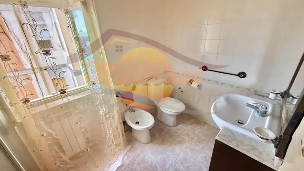Salles de bain - Apartment with Garage in Siracusa