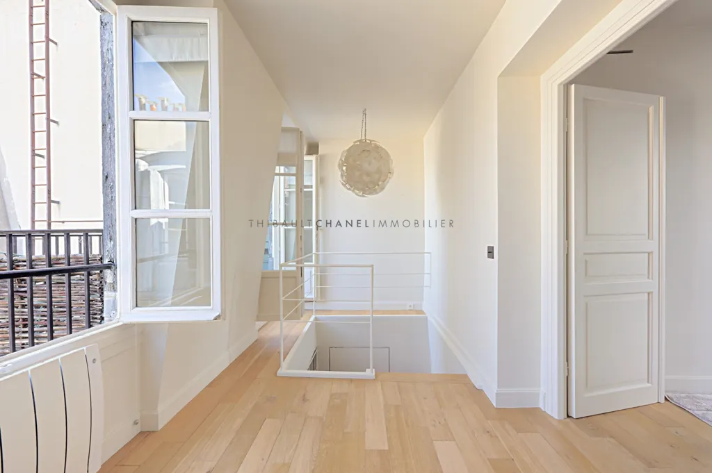 Esik - Duplex with Terrace in Paris 3rd Arrondissement