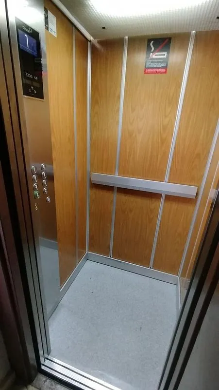 hallway_entrance