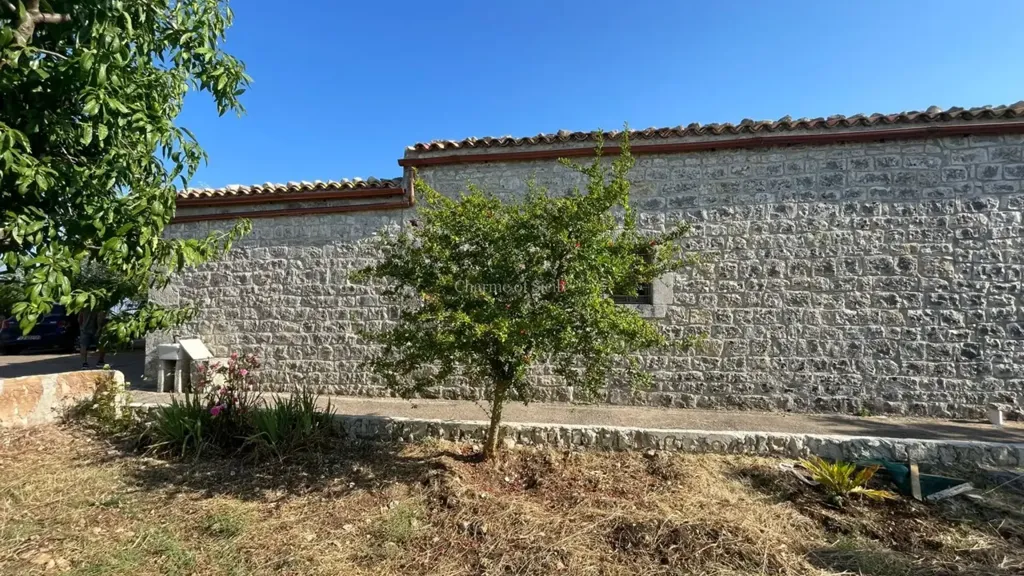 facade