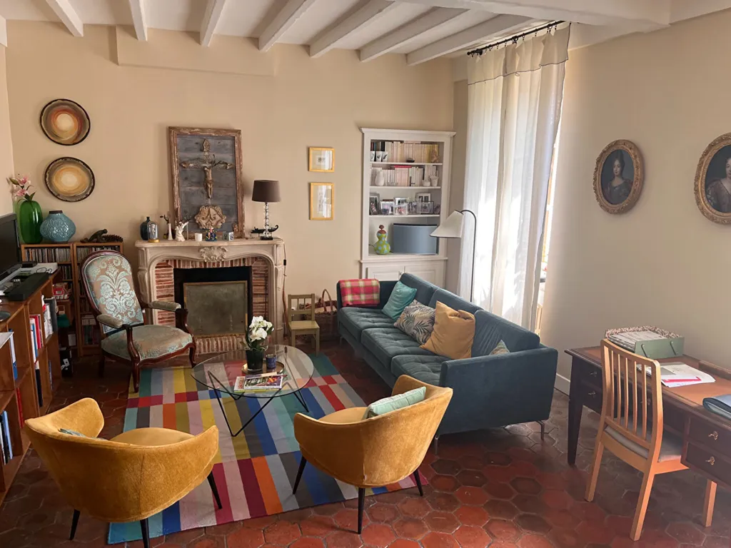 Séjour - Maison Familiale avec Jardin au Centre de Verneuil