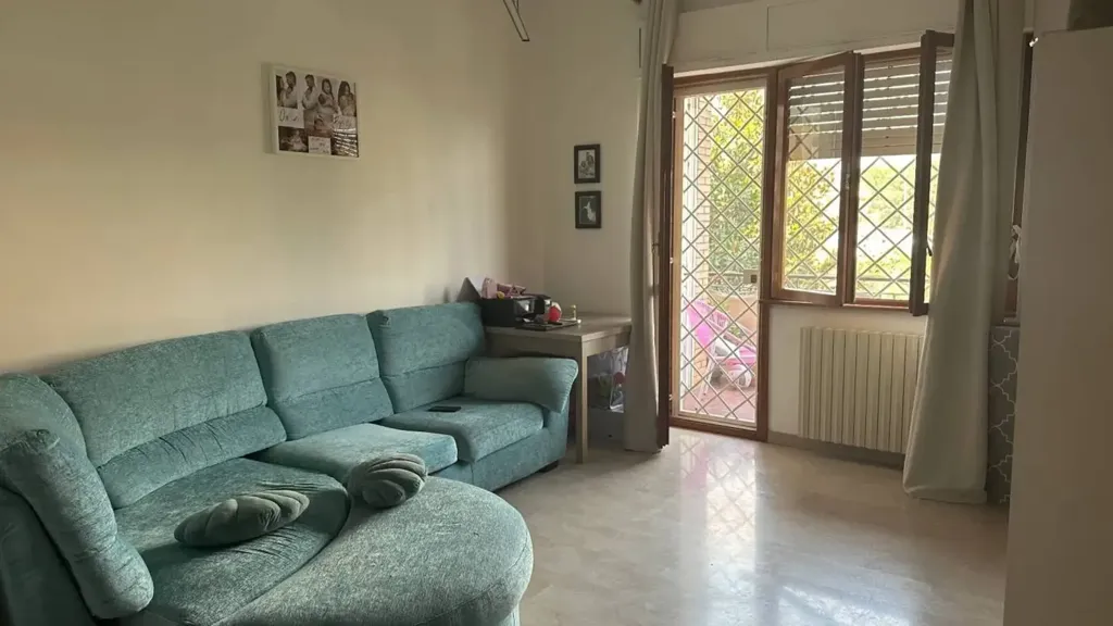 Apartment with Terrace in Via Morolo, Rome