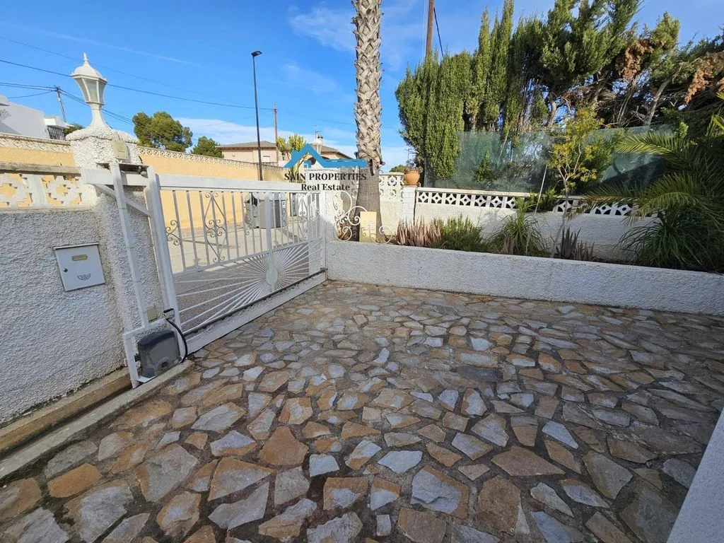 Välivaade - Luxury Villa with Pool in Colonia Escandinavia