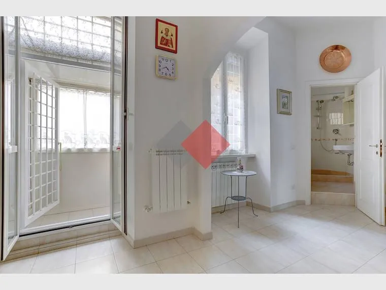 Ingresso - Apartment with Balcony in Rome