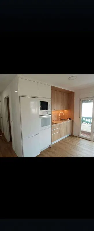 Cuisine - 1-Bedroom Flat with Terrace in City Centre