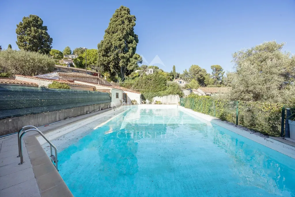 Piscine - Appartement avec Terrasses dans le Village de Saint-Paul-de-Vence