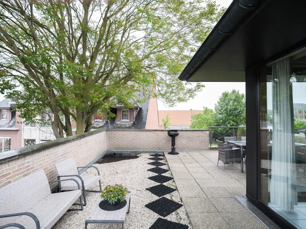 Terrasse - Maison avec Commerces et Jardin à Moerbeke