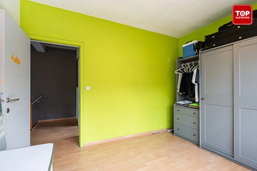 Half-Open House with Garden in Evergem