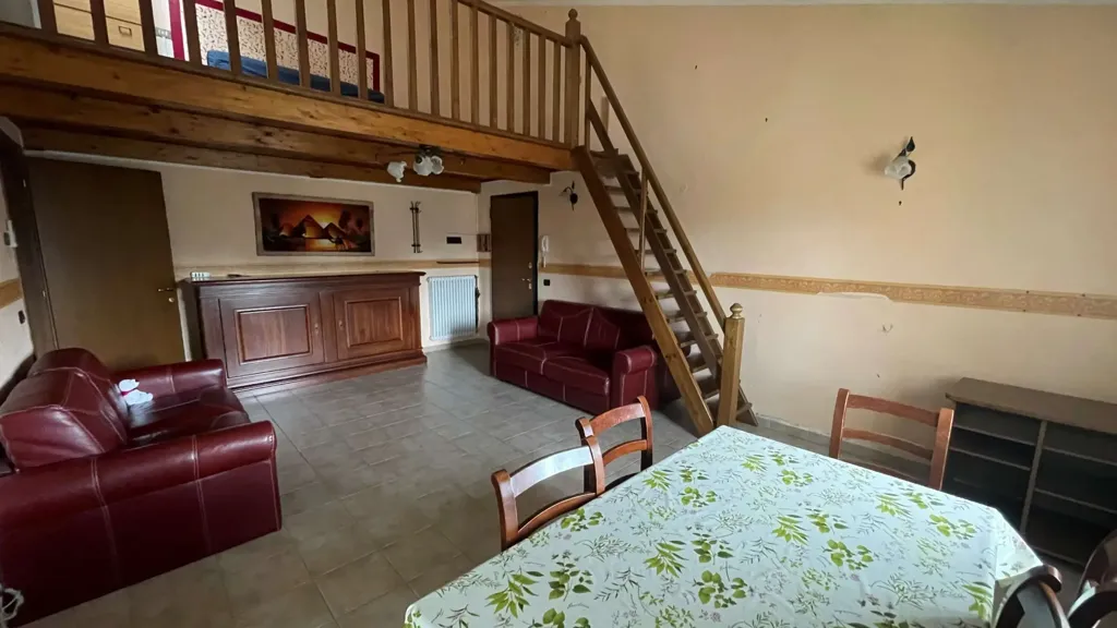 Séjour - Apartment with Terrace in Sarzana