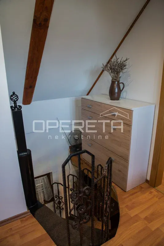Rooms - Detached House with Forest View in Kelemen
