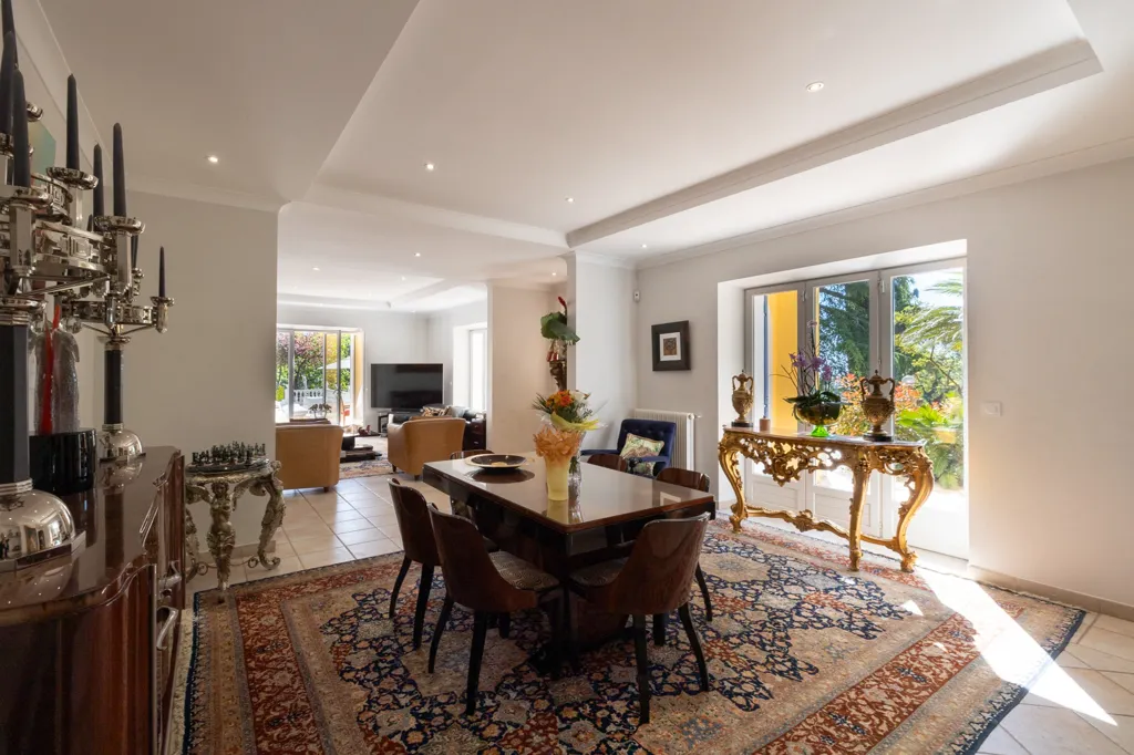 Salle à manger - Villa avec Piscine et Vue Mer à Nice