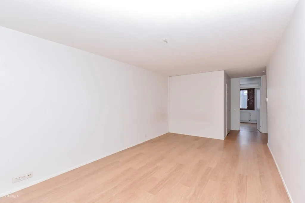 Toad - Top-Floor Flat with Balcony in Mikkola
