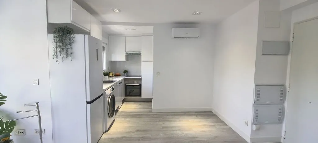 Kitchen - Studio with Air Conditioning in Majadahonda Centre