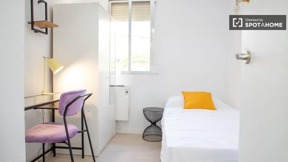 Camere da letto - Private Room in Shared Flat, Madrid