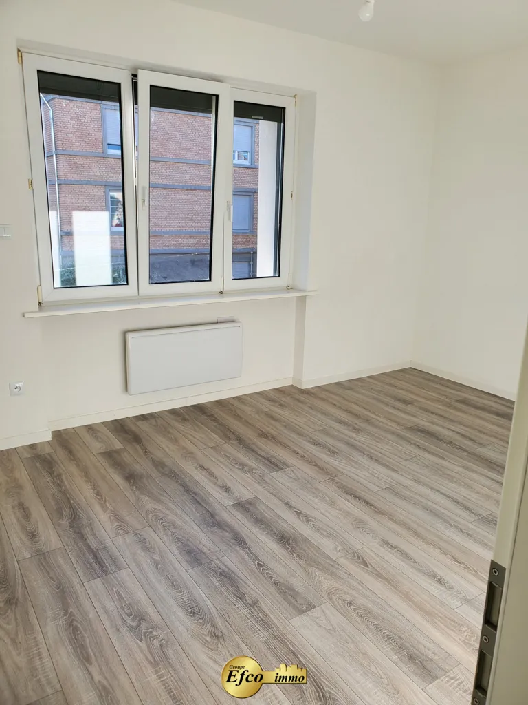 Stanze - Renovated Flat with Balcony near Border