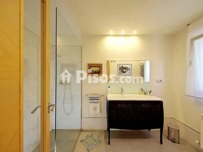 Bathrooms - Chalet with Pool in El Fargue, Granada