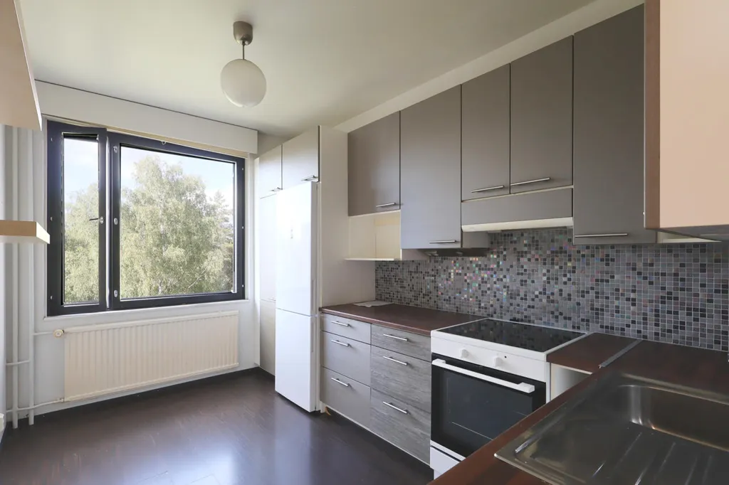 Köök - Apartment with Balcony in Suikkila, Turku