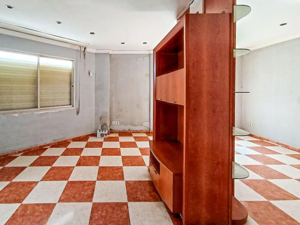 Elutuba - Ground Floor Flat for Renovation in Almoines