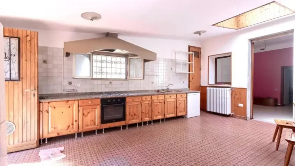 Kitchen - Spacious Triplex in Historic Building, Milan