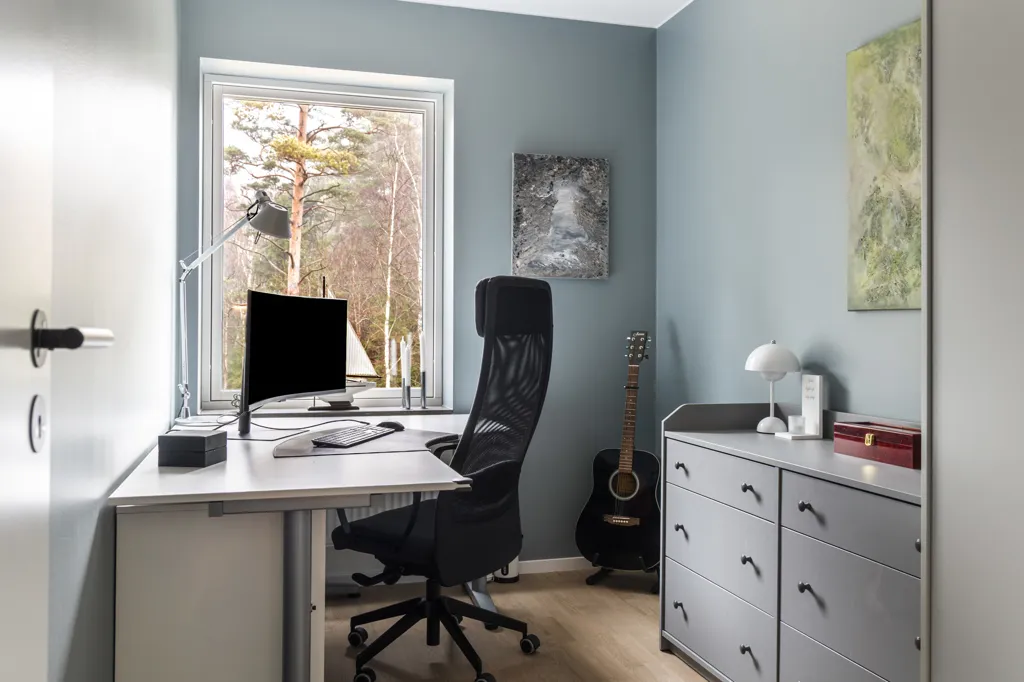 Bureau - Modern Apartment with Forest View in Hills Villastad