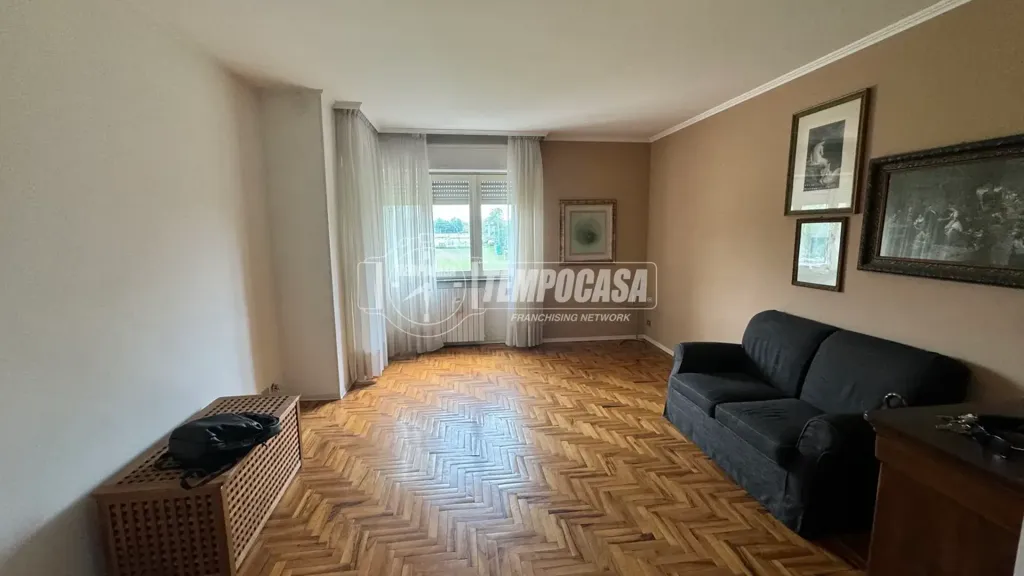 Appartement 5 pièces à IT
